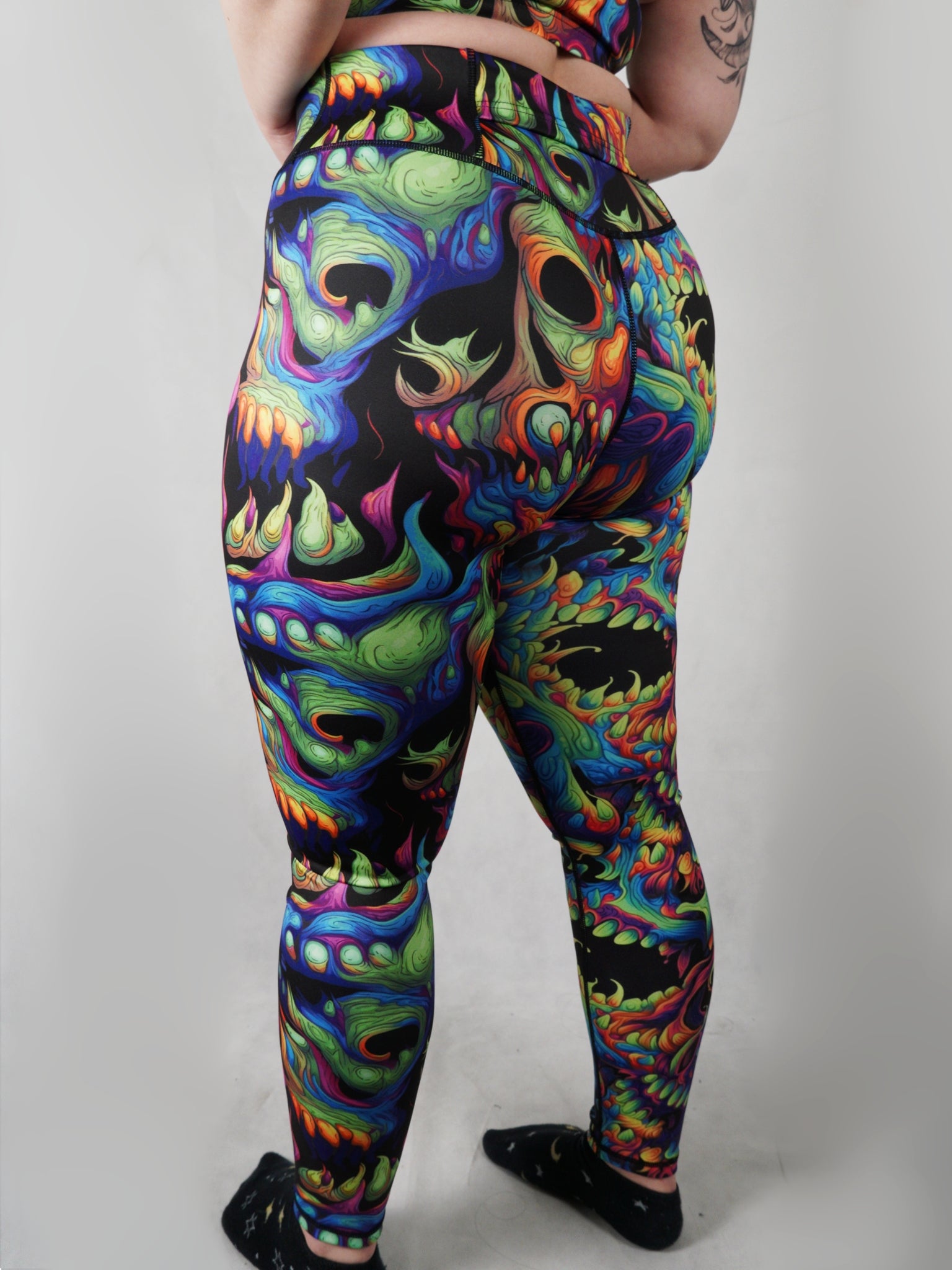 Psycho-Delic Skulls - Full Length Leggings